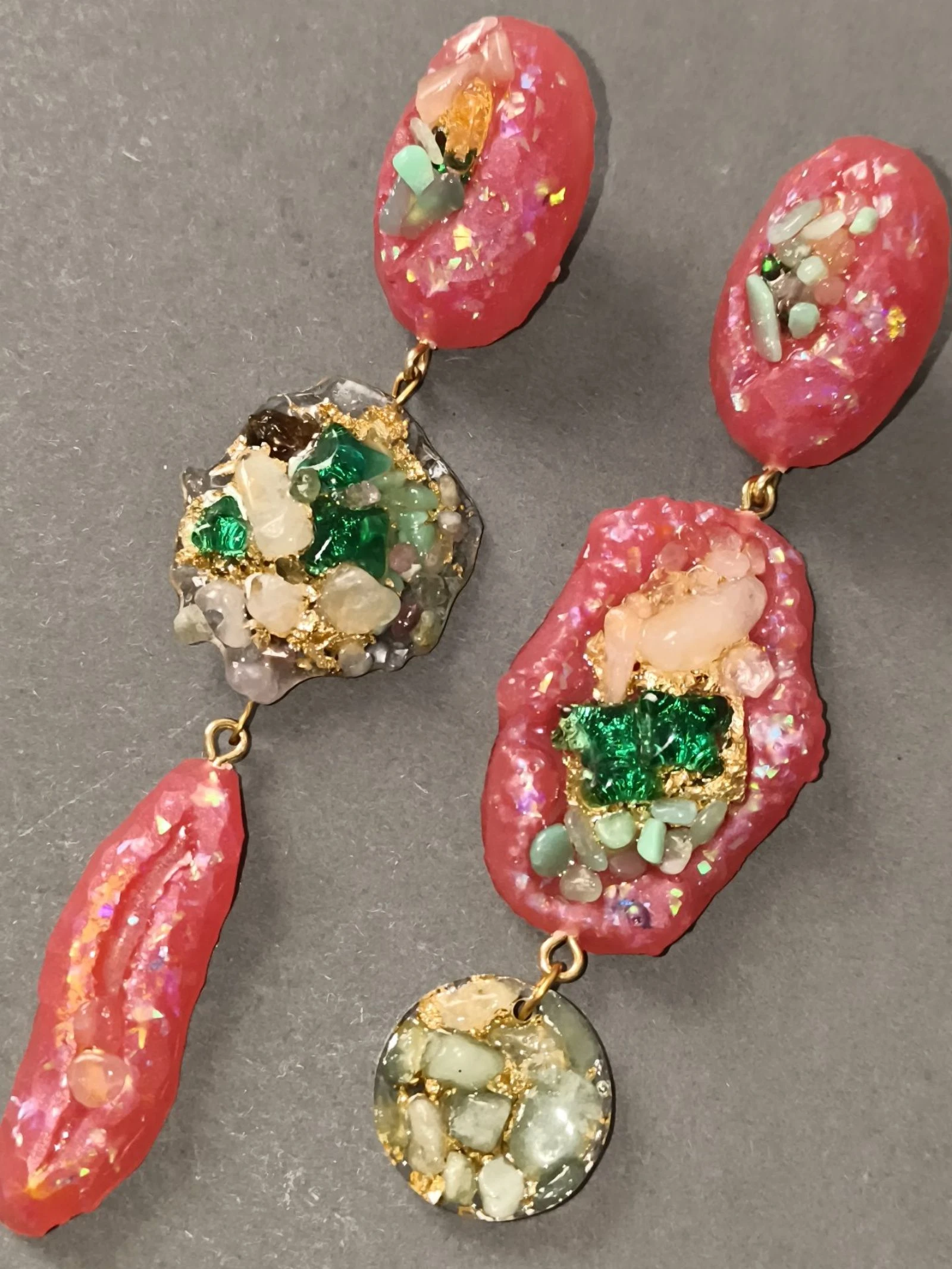 Boucles d'oreilles asymétriques 